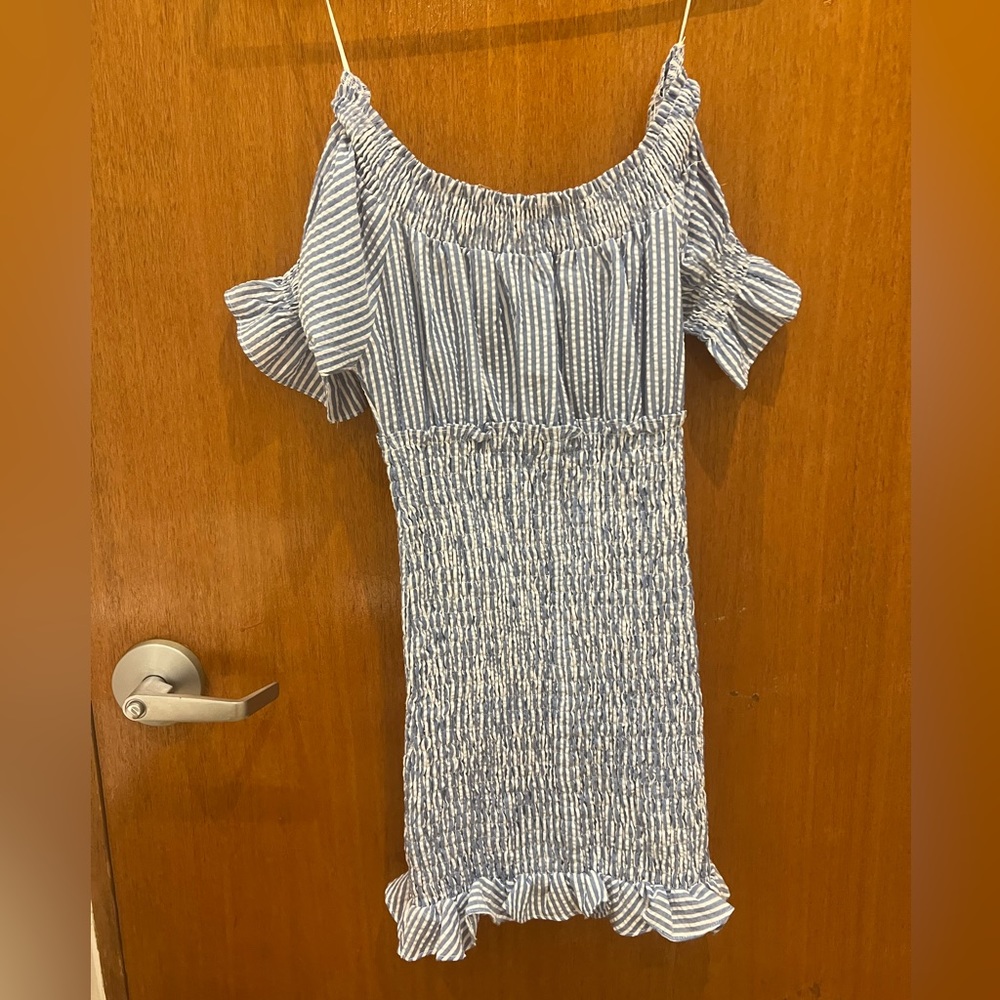 Off Shoulder Dress - Picture 2 of 4